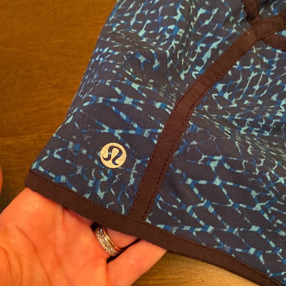 Lululemon🍋Tracker Short - Picture 6 of 9